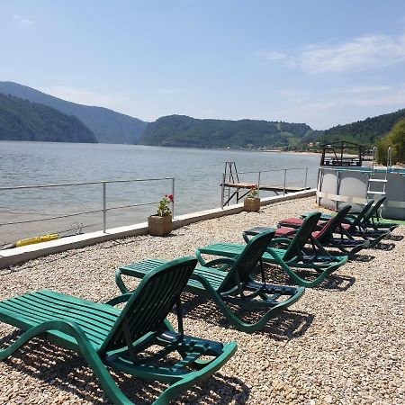Casa Ana Serena Ieşelniţa Zewnętrze zdjęcie