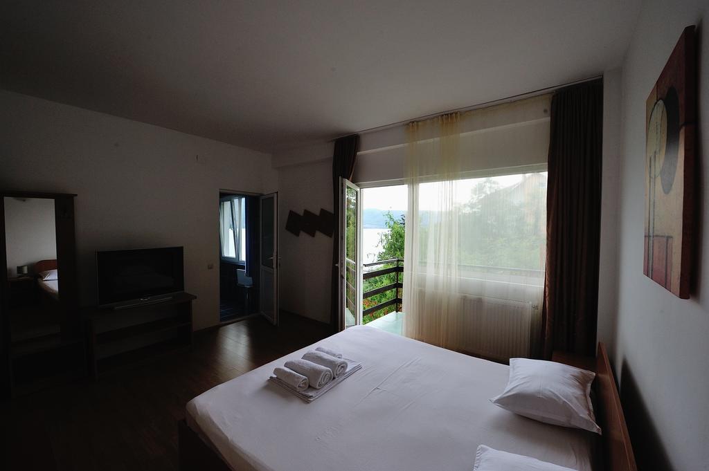 Casa Ana Serena Ieşelniţa Zewnętrze zdjęcie