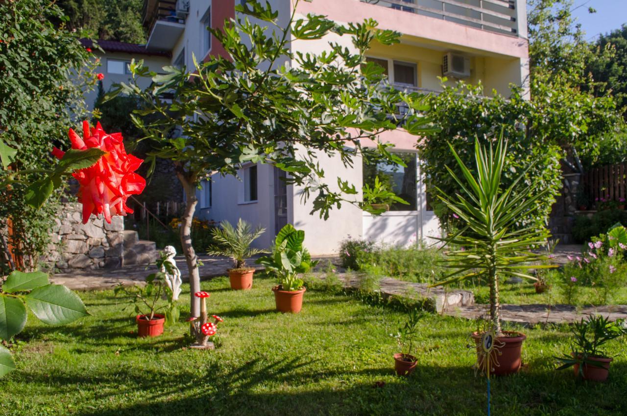 Casa Ana Serena Ieşelniţa Zewnętrze zdjęcie