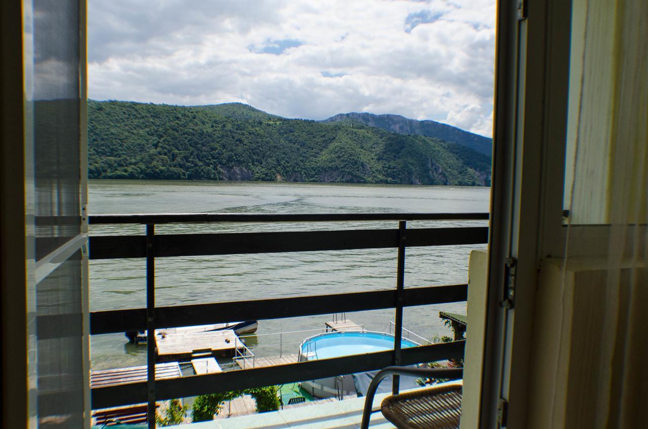 Casa Ana Serena Ieşelniţa Zewnętrze zdjęcie